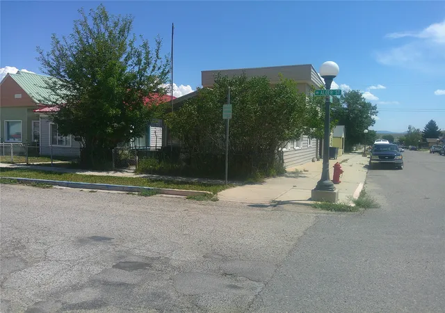 1st image of 423 Alder St, Anaconda, MT 59711 | MLS# 30075361