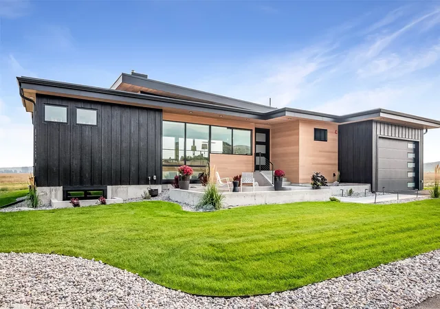 2nd image of 9791 Royal Coachman Dr, Missoula, MT 59808 | MLS# 30075453