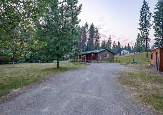 Photo 4 of Single family home for sale at 36 Northshore Rd, Trout Creek, MT 59874 | MLS# 30074282 | Listing updated on 2026-07-23