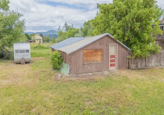 Photo 3 of Single family home for sale at 2001 27th Avenue, Missoula, MT 59804 | MLS# 30073411 | Listing updated on 2026-07-23