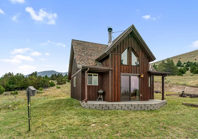 3rd image of 90 Battle Dr, Townsend, MT 59644 | MLS# 30075450