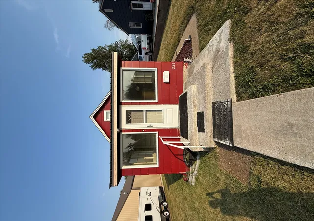 1st image of 221 4th Ave Se, Cut Bank, MT 59427 | MLS# 30075495