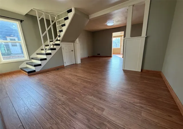2nd image of 221 4th Ave Se, Cut Bank, MT 59427 | MLS# 30075495