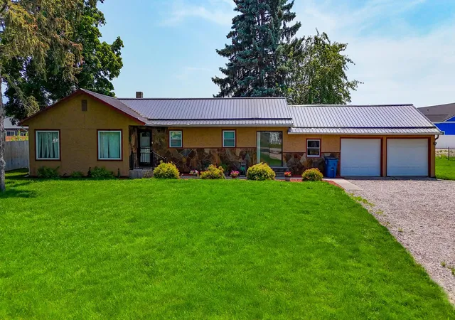2nd image of 931 Main St Sw, Ronan, MT 59864 | MLS# 30075544