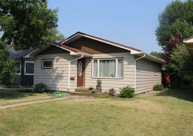 Photo 2 of Single family home for sale at 17 S Delaware St, Conrad, MT 59425 | MLS# 30075569 | Listing updated on 2026-08-27