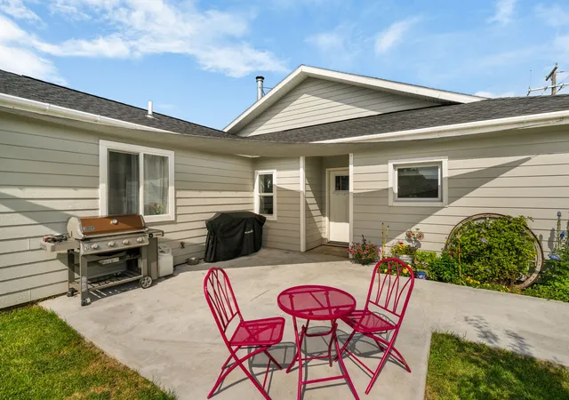 Photo 5 of Single family home for sale at 510 N Main St, Twin Bridges, MT 59754 | MLS# 30075576 | Listing updated on 2026-07-24