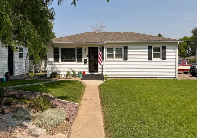 1st image of 261 18th Ave Nw, Great Falls, MT 59404 | MLS# 30075584