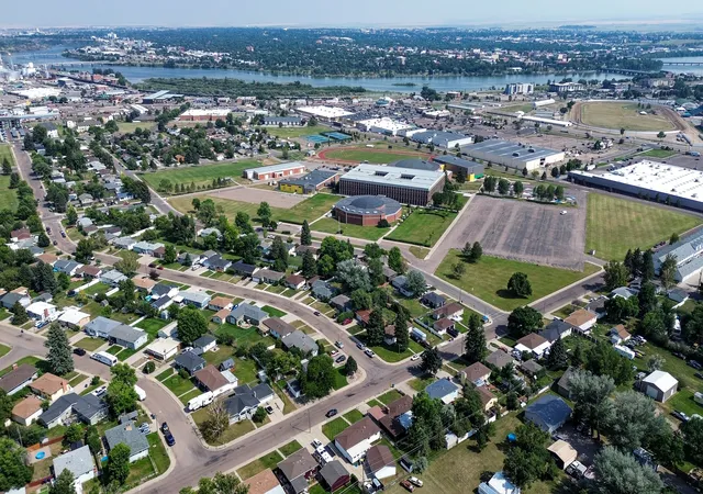 58th image of 261 18th Ave Nw, Great Falls, MT 59404 | MLS# 30075584