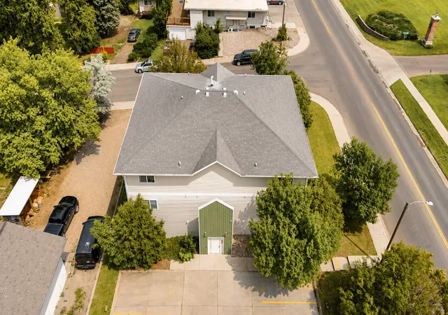 2nd image of 1924 12th Ave S, Great Falls, MT 59405 | MLS# 30075609
