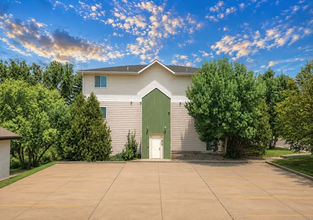 3rd image of 1924 12Th Ave S, Great Falls, MT 59405 | MLS# 30075609