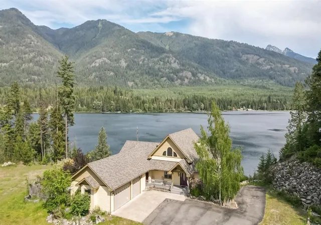 2nd image of 10 Northshore Dr, Troy, MT 59935 | MLS# 30075539