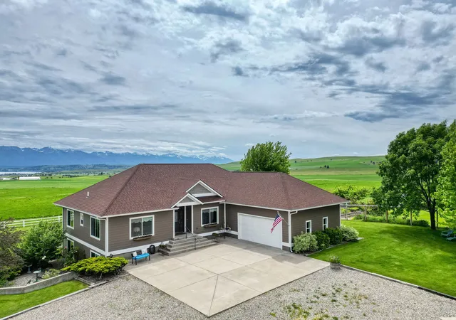 Photo 2 of Single family home for sale at 41547 Flathead View Dr, Polson, MT 59860 | MLS# 30075675 | Listing updated on 2026-08-27