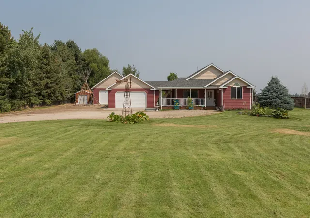 1st image of 130 Bowman Rd, Hamilton, MT 59840 | MLS# 30074927