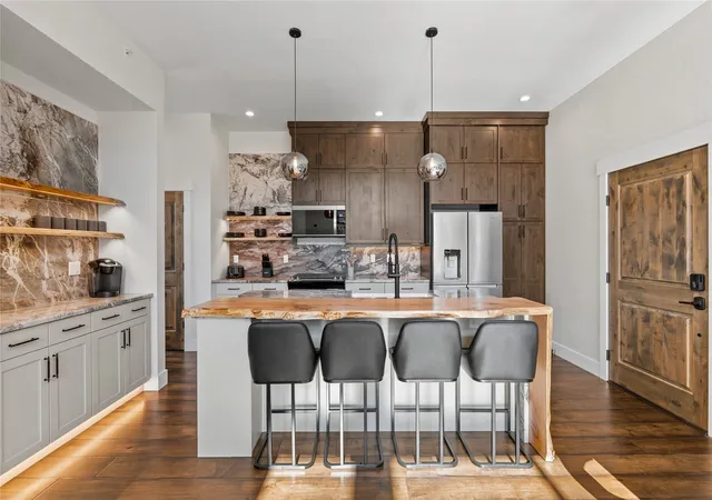 4th image of 331 Baker Ave #302, Whitefish, MT 59937 | MLS# 30075640
