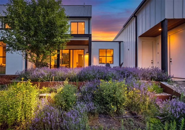3rd image of 2480 Paradise Rd, Missoula, MT 59804 | MLS# 30075692