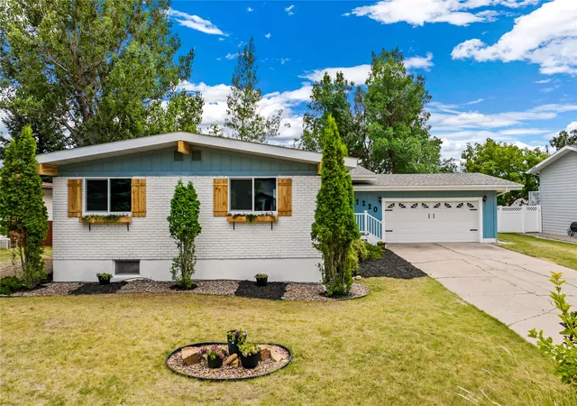 2nd image of 1220 26th Ave Sw, Great Falls, MT 59404 | MLS# 30075475