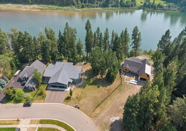 5th image of 1530 Riparian Dr, Columbia Falls, MT 59912 | MLS# 30075522