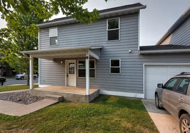 2nd image of 1341 Bulwer St #B, Missoula, MT 59802 | MLS# 30075672