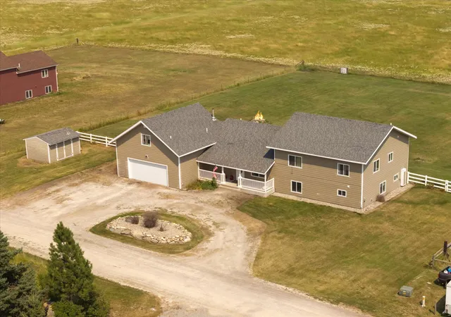 2nd image of 1089 Stonefield Ln, Kalispell, MT 59901 | MLS# 30075708