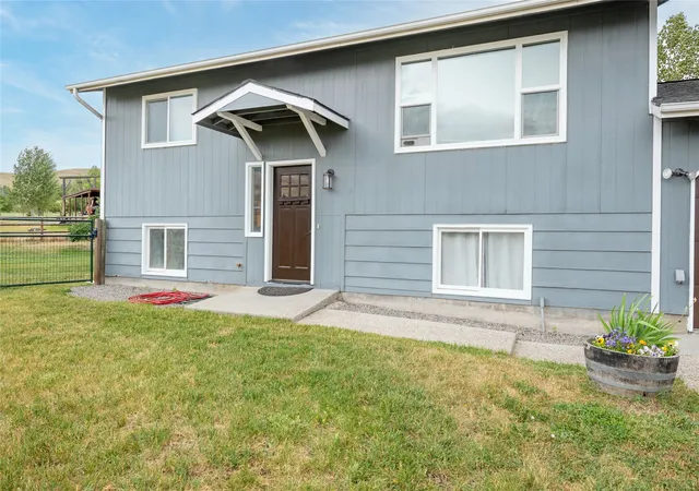 3rd image of 8253 Indreland Rd, Missoula, MT 59808 | MLS# 30075842