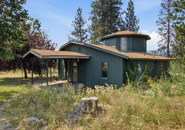 Photo 1 of Single family home for sale at 22194 Spike Ln, Frenchtown, MT 59834 | MLS# 30075865 | Listing updated on 2026-09-01