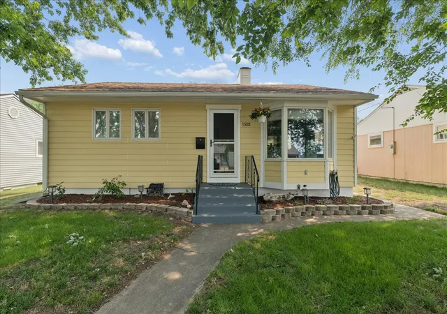 1st image of 1503 15th St S, Great Falls, MT 59405 | MLS# 30075921