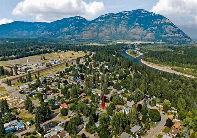 35th image of 276 5th Ave, Columbia Falls, MT 59912 | MLS# 30070452