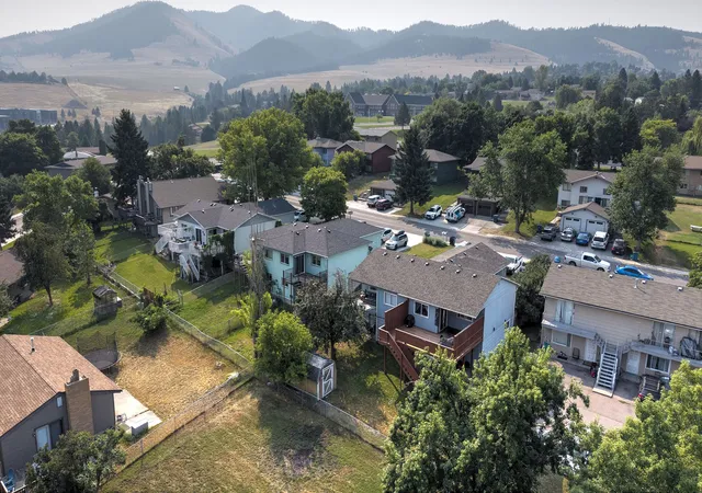 4th image of 2312 55Th St, Missoula, MT 59803 | MLS# 30075930