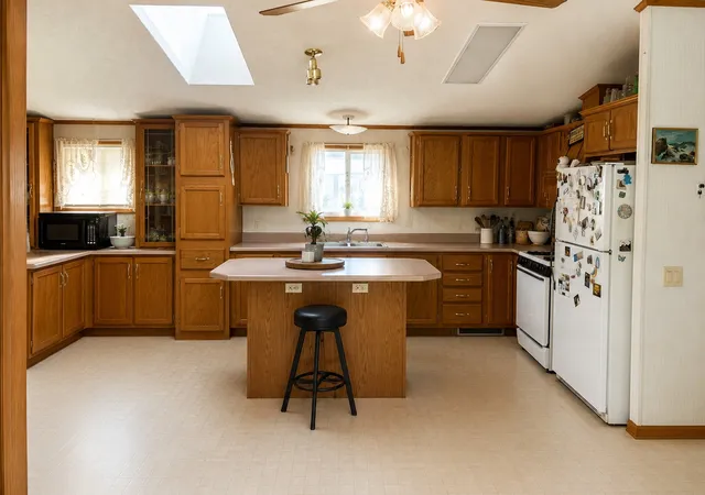 Photo 3 of Manufactured home for sale at 111 S I St, Livingston, MT 59047 | MLS# 30076009 | Listing updated on 2026-07-31