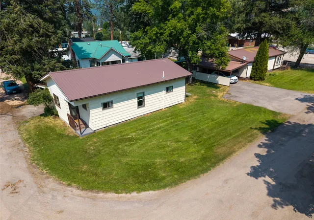 5th image of 1024 Woodville Ave, Clinton, MT 59825 | MLS# 30075808