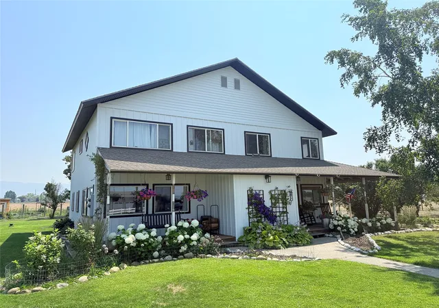 2nd image of 450 Brothers Wy, Corvallis, MT 59828 | MLS# 30072328