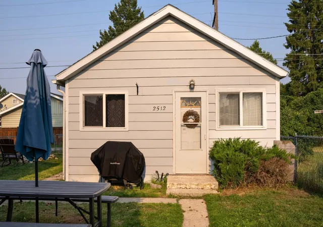 Photo 1 of Single family home for sale at 2512 S Main St, Butte, MT 59701 | MLS# 30075989 | Listing updated on 2026-08-28