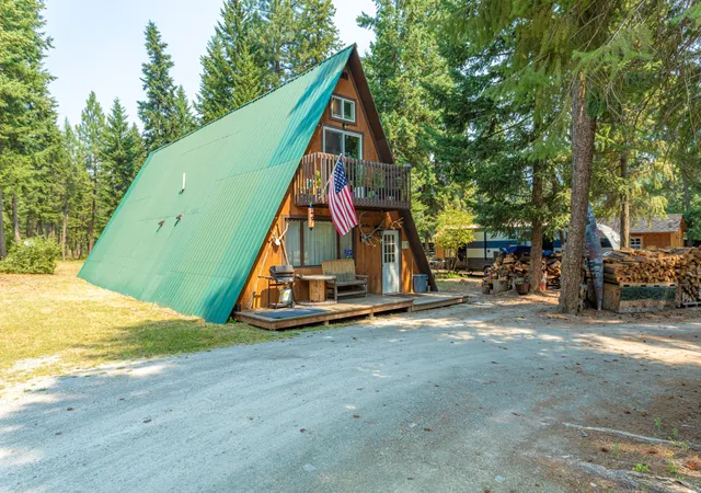 Photo 1 of Single family home for sale at 290 Terrace Ct, Superior, MT 59872 | MLS# 30076059 | Listing updated on 2026-09-01
