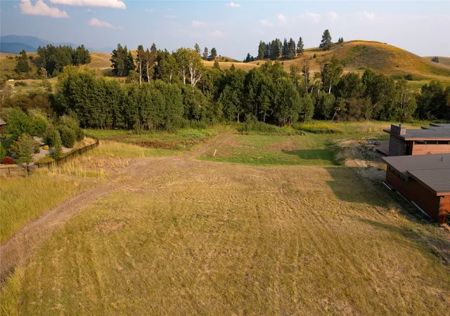 2nd image of 62 Heron Rd, Eureka, MT 59917 | MLS# 30075849