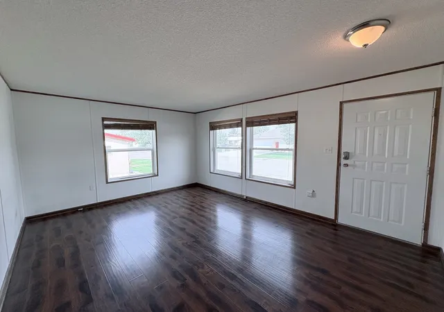 Photo 4 of Single family home for sale at 239 W Jackson Ave, Chester, MT 59522 | MLS# 30076090 | Listing updated on 2026-08-02
