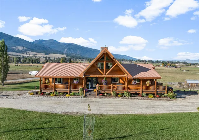 4th image of 2374 Hamby Ln, Victor, MT 59875 | MLS# 30075520