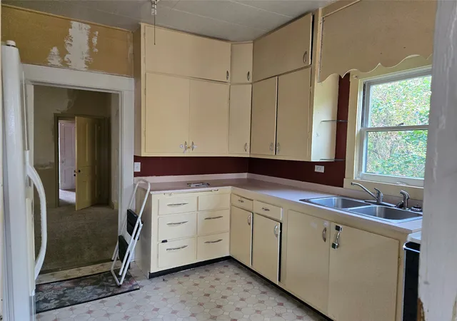 4th image of 1012 W Quartz St, Butte, MT 59701 | MLS# 30076093