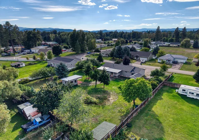 Photo 2 of Single family home for sale at 111 River Pl, Kalispell, MT 59901 | MLS# 30075941 | Listing updated on 2026-10-11