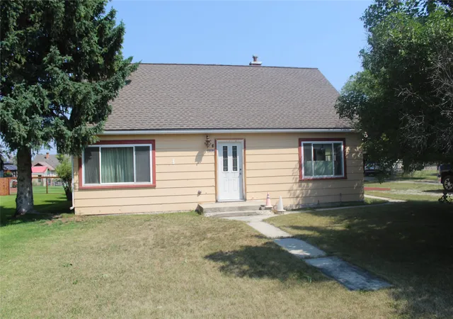 4th image of 1013 Montana, Deer Lodge, MT 59722 | MLS# 30076107
