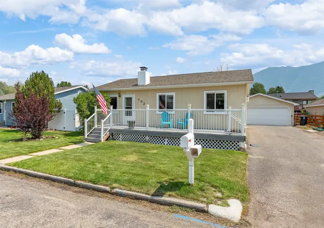 Photo 1 of Single family home for sale at 102 Star Ln, Butte, MT 59701 | MLS# 30075967 | Listing updated on 2026-10-09