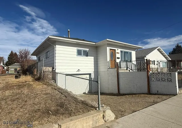 2nd image of 1630 Phillips Ave, Butte, MT 59701 | MLS# 30075880