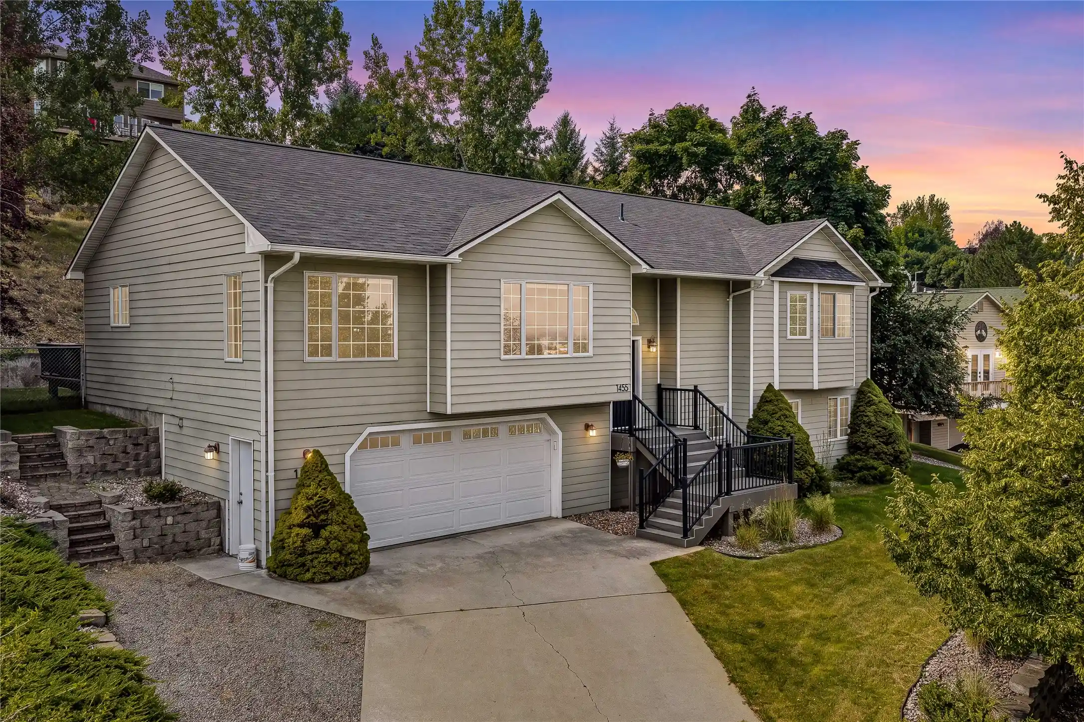 Photo 1 of Single family home for sale at 1455 Woodbine Pl, Missoula, MT 59803 | MLS# 30076128 | Listing updated on 2026-10-30