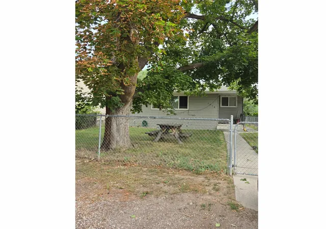 2nd image of 2014 S 5th St W, Missoula, MT 59801 | MLS# 30076024