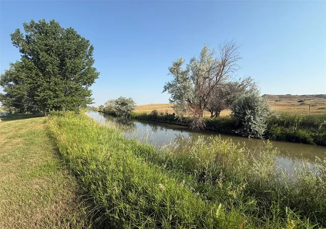 5th image of 2437 Alexander Rd, Billings, MT 59105 | MLS# 30076139