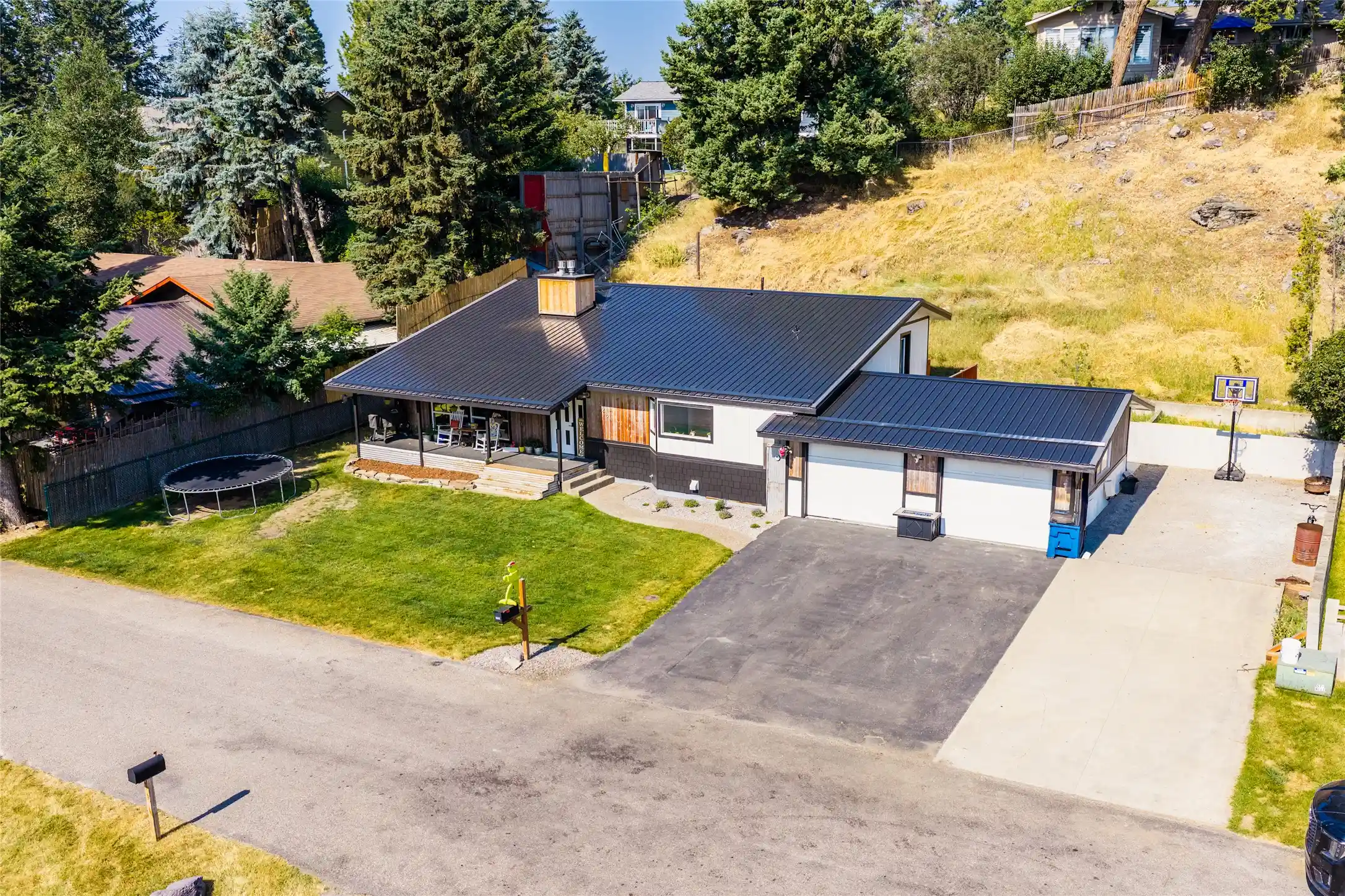 Photo 1 of Single family home for sale at 228 Lake Hills Ct, Bigfork, MT 59911 | MLS# 30076204 | Listing updated on 2026-10-12