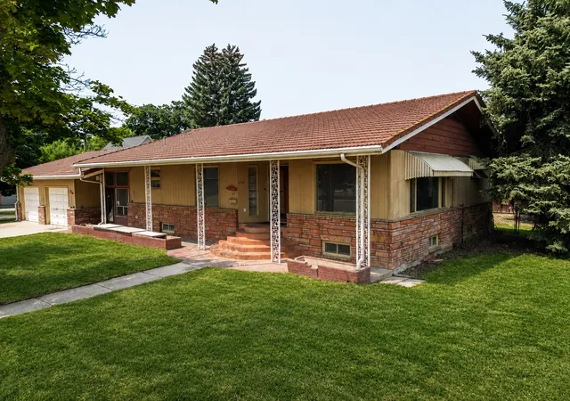 2nd image of 100 Grove St, Hamilton, MT 59840 | MLS# 30076233