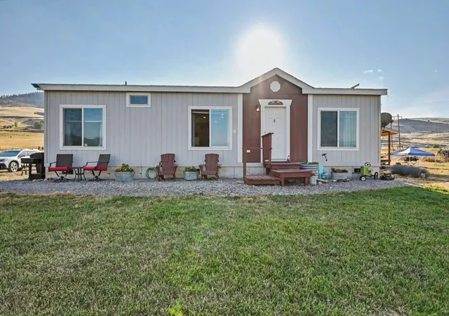 Photo 1 of Manufactured home for sale at 37 Lynch Crk Loop, Plains, MT 59859 | MLS# 30076297 | Listing updated on 2026-08-27