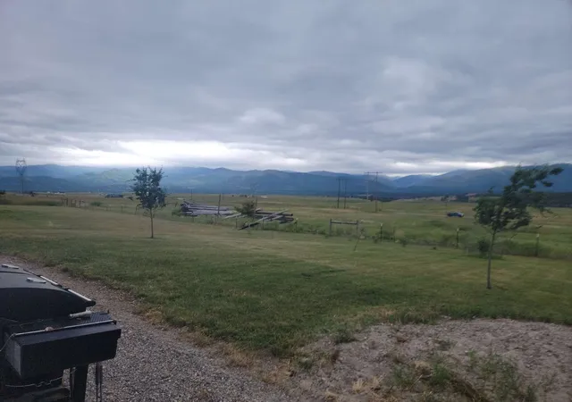Photo 5 of Manufactured home for sale at 37 Lynch Crk Loop, Plains, MT 59859 | MLS# 30076297 | Listing updated on 2026-08-27