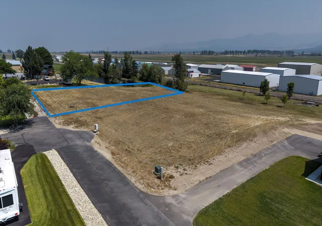 2nd image of 186 Jet Ln, Hamilton, MT 59840 | MLS# 30076329