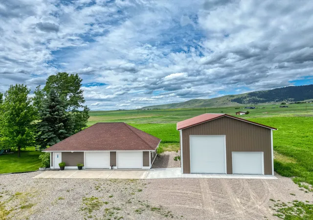 5th image of 41547 Flathead View Dr, Polson, MT 59860 | MLS# 30076339